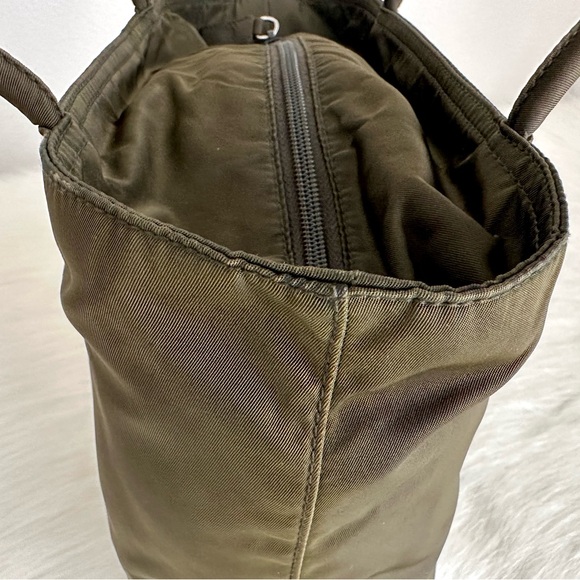 ✨PRADA Tessuto Nylon City Tote B8484 Tundra Dark Olive - Picture 14 of 16